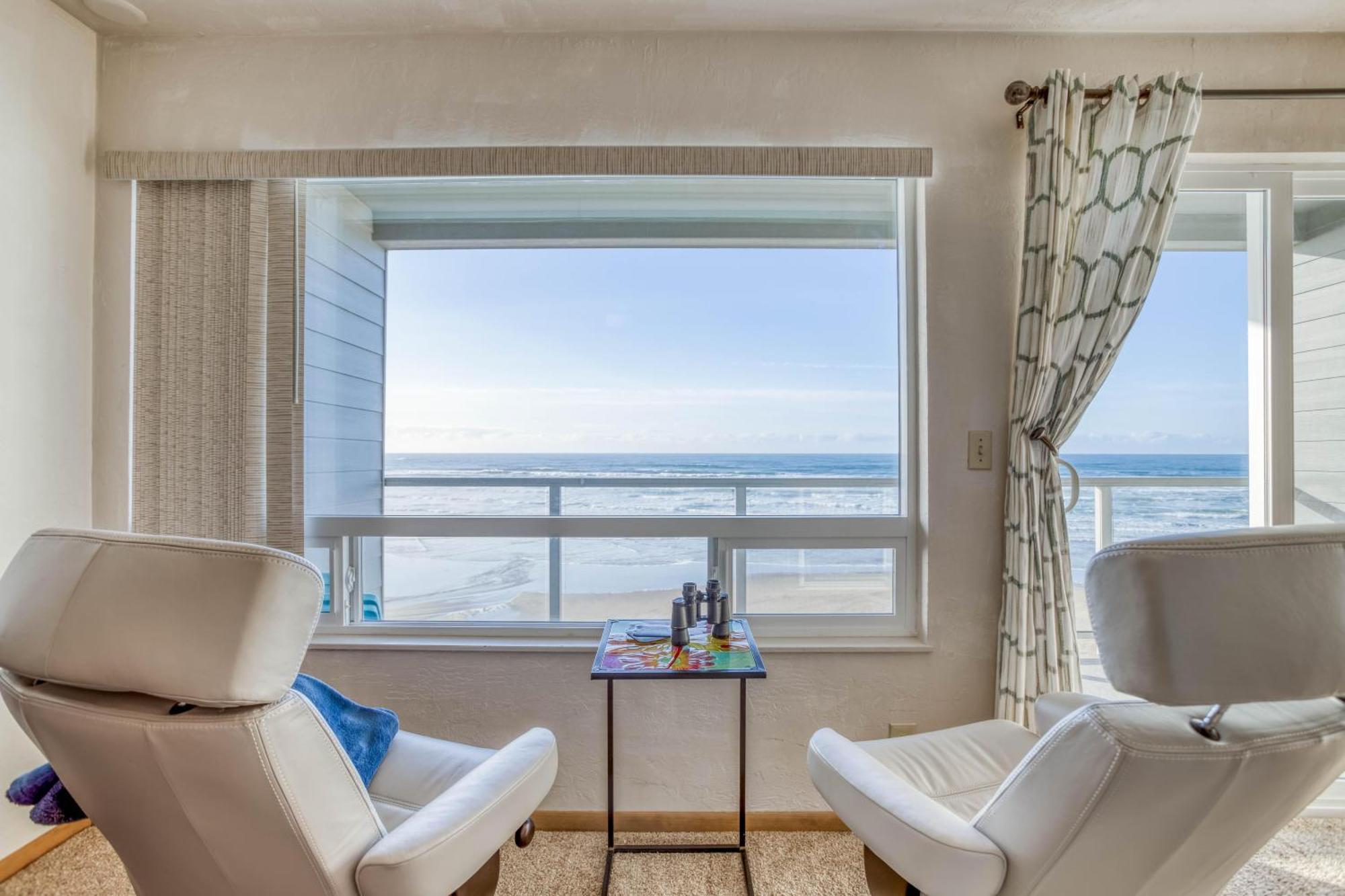 Nye Suite Newport Luaran gambar